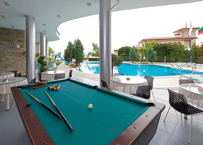 Blue Bay فندق 3*