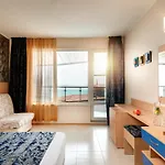Blue Bay Hotell Slăntjev Brjag