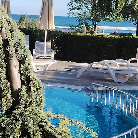 Blue Bay فندق